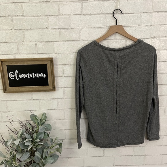 CALIA by Carrie Underwood Gray Split Back Long Sleeve Dolman Top - Picture 5 of 10